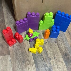 Mega blocks girl Set with Toy Car 40pc